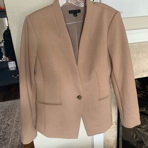 Ann Taylor Women's Blazer in Tan